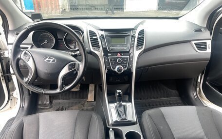 Hyundai i30 II рестайлинг, 2012 год, 1 150 000 рублей, 2 фотография
