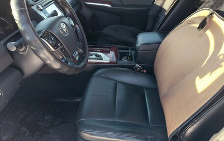 Toyota Camry, 2013 год, 1 950 000 рублей, 8 фотография