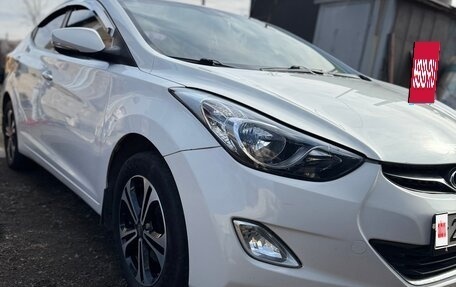 Hyundai Avante, 2012 год, 800 000 рублей, 3 фотография