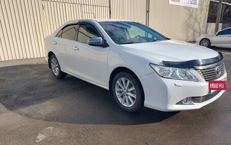 Toyota Camry, 2013 год, 1 950 000 рублей, 3 фотография