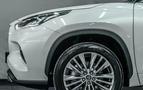 Toyota Highlander, 2025 год, 7 600 000 рублей, 6 фотография