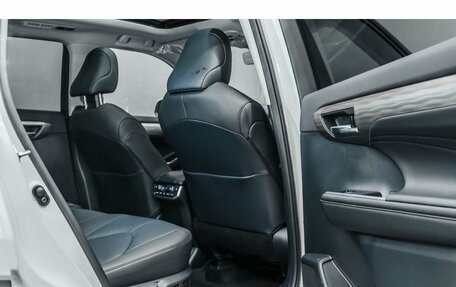 Toyota Highlander, 2025 год, 7 600 000 рублей, 9 фотография