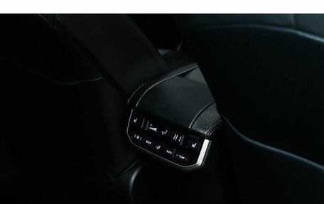 Toyota Highlander, 2025 год, 7 600 000 рублей, 11 фотография