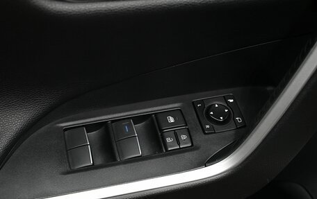 Toyota RAV4, 2020 год, 3 025 000 рублей, 13 фотография