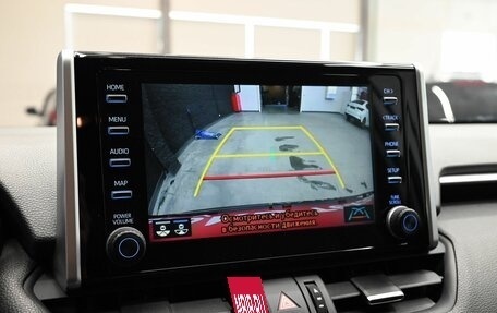 Toyota RAV4, 2020 год, 3 025 000 рублей, 17 фотография