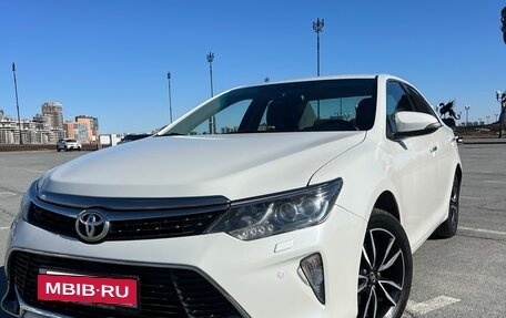 Toyota Camry, 2017 год, 2 050 000 рублей, 3 фотография