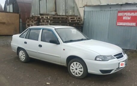 Daewoo Nexia I рестайлинг, 2011 год, 320 000 рублей, 2 фотография
