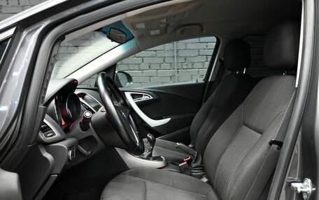 Opel Astra J, 2012 год, 900 000 рублей, 10 фотография