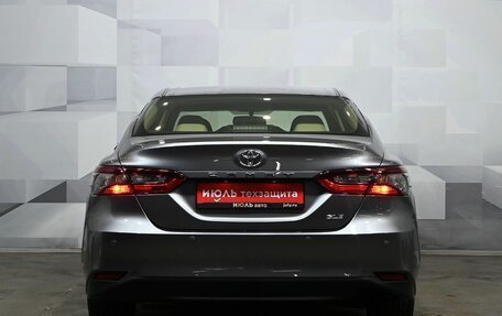 Toyota Camry, 2022 год, 3 990 000 рублей, 5 фотография