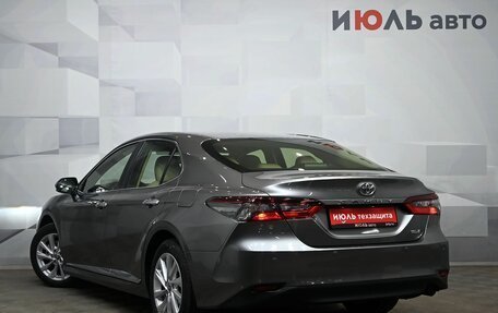 Toyota Camry, 2022 год, 3 990 000 рублей, 4 фотография