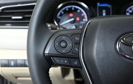 Toyota Camry, 2022 год, 3 990 000 рублей, 16 фотография