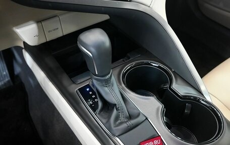 Toyota Camry, 2022 год, 3 990 000 рублей, 18 фотография
