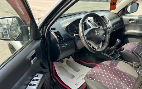 Mitsubishi L200 IV рестайлинг, 2014 год, 1 779 000 рублей, 10 фотография