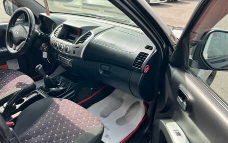 Mitsubishi L200 IV рестайлинг, 2014 год, 1 779 000 рублей, 12 фотография