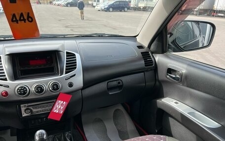 Mitsubishi L200 IV рестайлинг, 2014 год, 1 779 000 рублей, 15 фотография