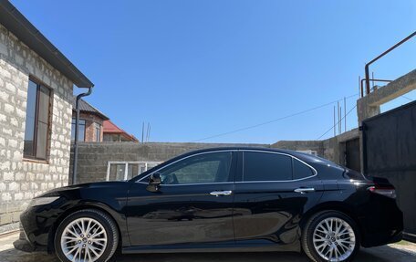 Toyota Camry, 2018 год, 2 990 000 рублей, 7 фотография