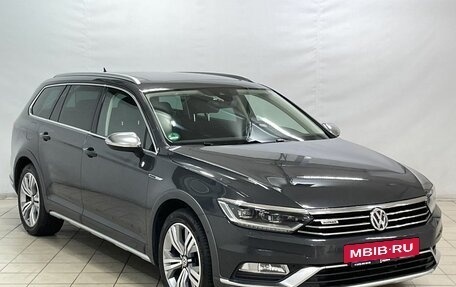 Volkswagen Passat B8 рестайлинг, 2017 год, 2 870 000 рублей, 2 фотография
