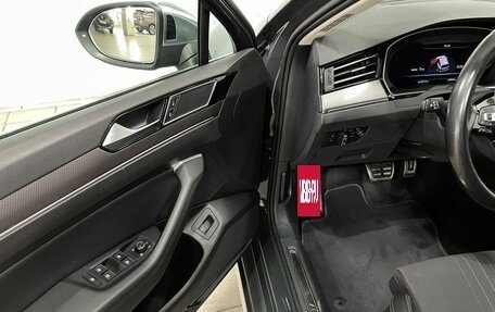 Volkswagen Passat B8 рестайлинг, 2017 год, 2 870 000 рублей, 17 фотография