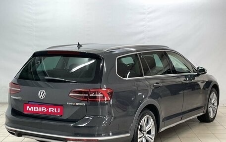 Volkswagen Passat B8 рестайлинг, 2017 год, 2 870 000 рублей, 4 фотография