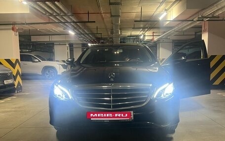 Mercedes-Benz E-Класс, 2020 год, 5 000 000 рублей, 18 фотография