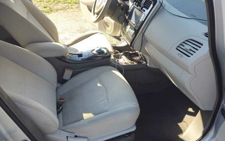 Nissan Leaf I, 2011 год, 1 250 000 рублей, 4 фотография