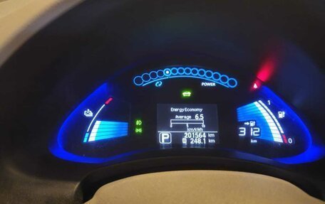 Nissan Leaf I, 2011 год, 1 250 000 рублей, 7 фотография
