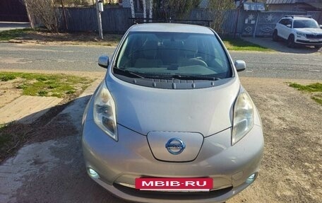 Nissan Leaf I, 2011 год, 1 250 000 рублей, 11 фотография