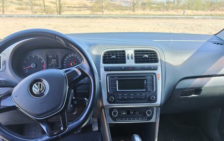 Volkswagen Polo VI (EU Market), 2015 год, 915 000 рублей, 11 фотография