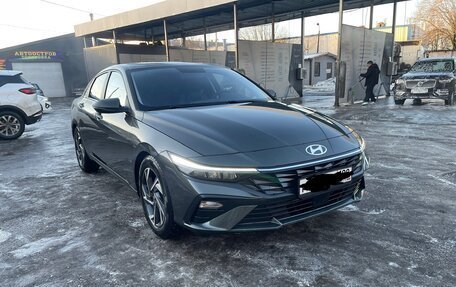 Hyundai Elantra, 2023 год, 2 250 000 рублей, 2 фотография