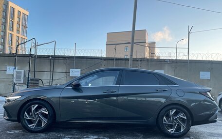 Hyundai Elantra, 2023 год, 2 250 000 рублей, 4 фотография
