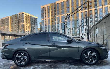 Hyundai Elantra, 2023 год, 2 250 000 рублей, 3 фотография
