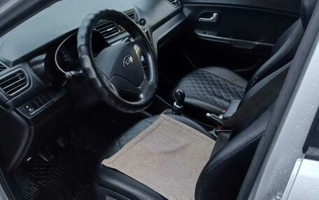 KIA Rio III рестайлинг, 2015 год, 650 000 рублей, 3 фотография