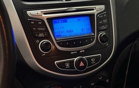 Hyundai Solaris II рестайлинг, 2013 год, 990 000 рублей, 4 фотография