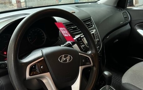 Hyundai Solaris II рестайлинг, 2013 год, 990 000 рублей, 5 фотография