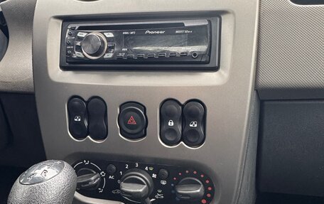 Renault Logan I, 2012 год, 899 000 рублей, 8 фотография