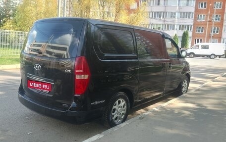 Hyundai H-1 II рестайлинг, 2009 год, 780 000 рублей, 3 фотография
