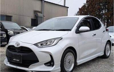 Toyota Yaris, 2022 год, 910 000 рублей, 1 фотография