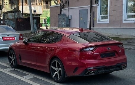 KIA Stinger I, 2018 год, 3 000 000 рублей, 1 фотография