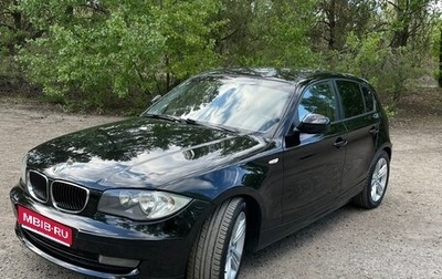 BMW 1 серия, 2010 год, 900 000 рублей, 1 фотография