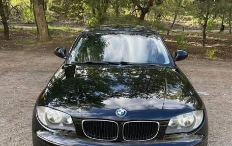 BMW 1 серия, 2010 год, 900 000 рублей, 5 фотография