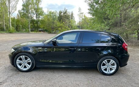 BMW 1 серия, 2010 год, 900 000 рублей, 7 фотография