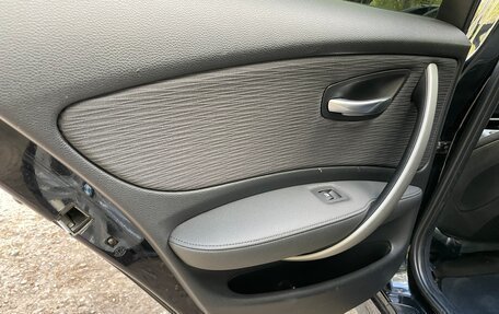 BMW 1 серия, 2010 год, 900 000 рублей, 15 фотография