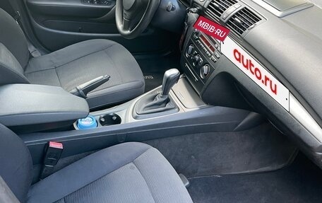 BMW 1 серия, 2010 год, 900 000 рублей, 12 фотография