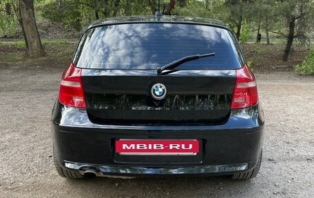 BMW 1 серия, 2010 год, 900 000 рублей, 10 фотография
