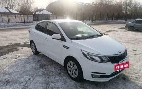 KIA Rio III рестайлинг, 2015 год, 1 080 000 рублей, 2 фотография