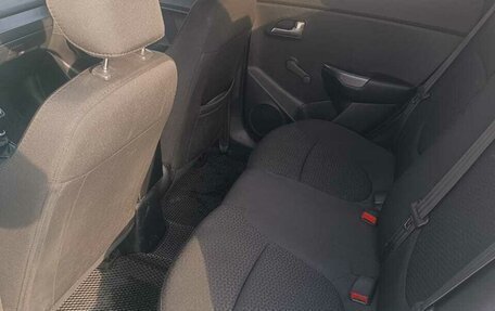 KIA Rio III рестайлинг, 2015 год, 1 080 000 рублей, 10 фотография