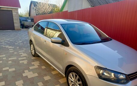 Volkswagen Polo VI (EU Market), 2015 год, 870 000 рублей, 3 фотография