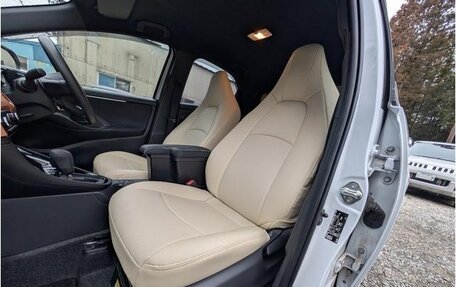 Toyota Yaris, 2022 год, 910 000 рублей, 16 фотография