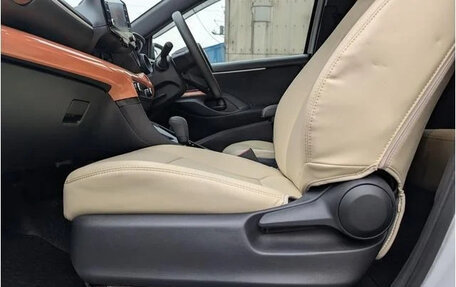 Toyota Yaris, 2022 год, 910 000 рублей, 20 фотография