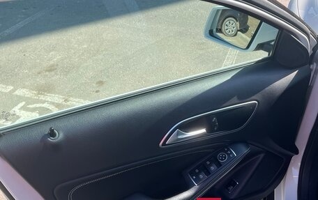 Mercedes-Benz GLA, 2016 год, 1 990 000 рублей, 12 фотография